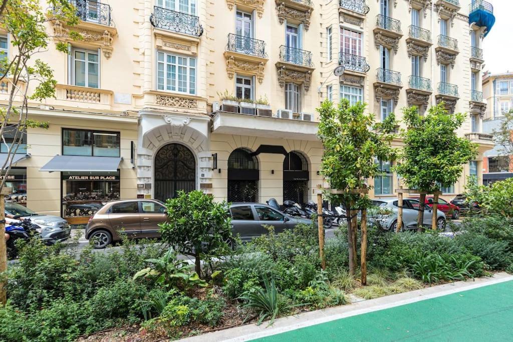 Large Haussmanian Appartment In The Heart Of Nice Exterior photo